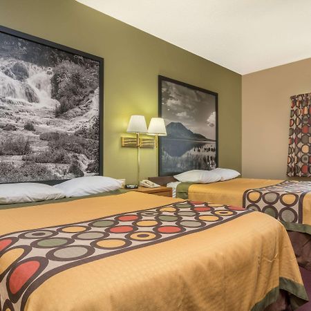 Hotel Super 8 By Wyndham Beresford Esterno foto