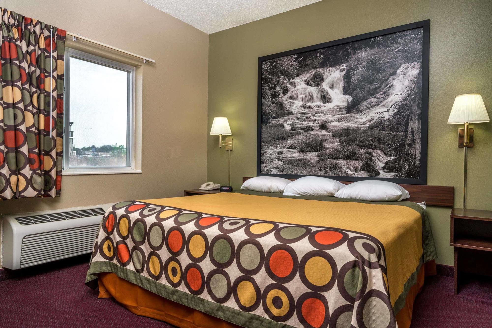 Hotel Super 8 By Wyndham Beresford Esterno foto